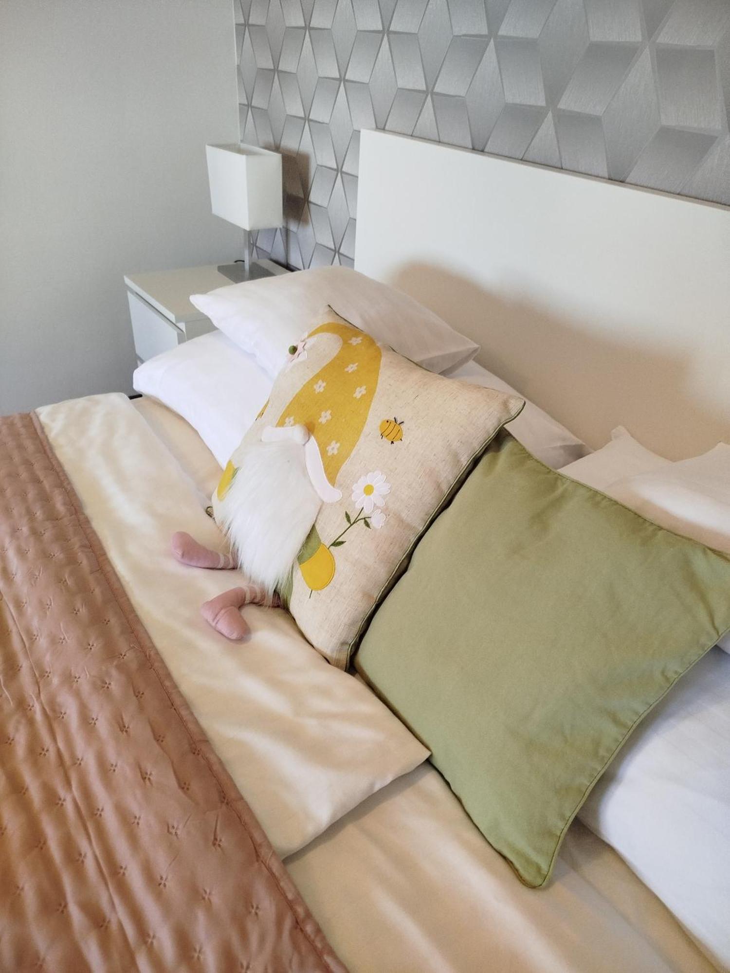 Lady Mabel'S Apartment Near To Arena, Puskas Stadion And City Park, With Guarded Parking Place 부다페스트 외부 사진