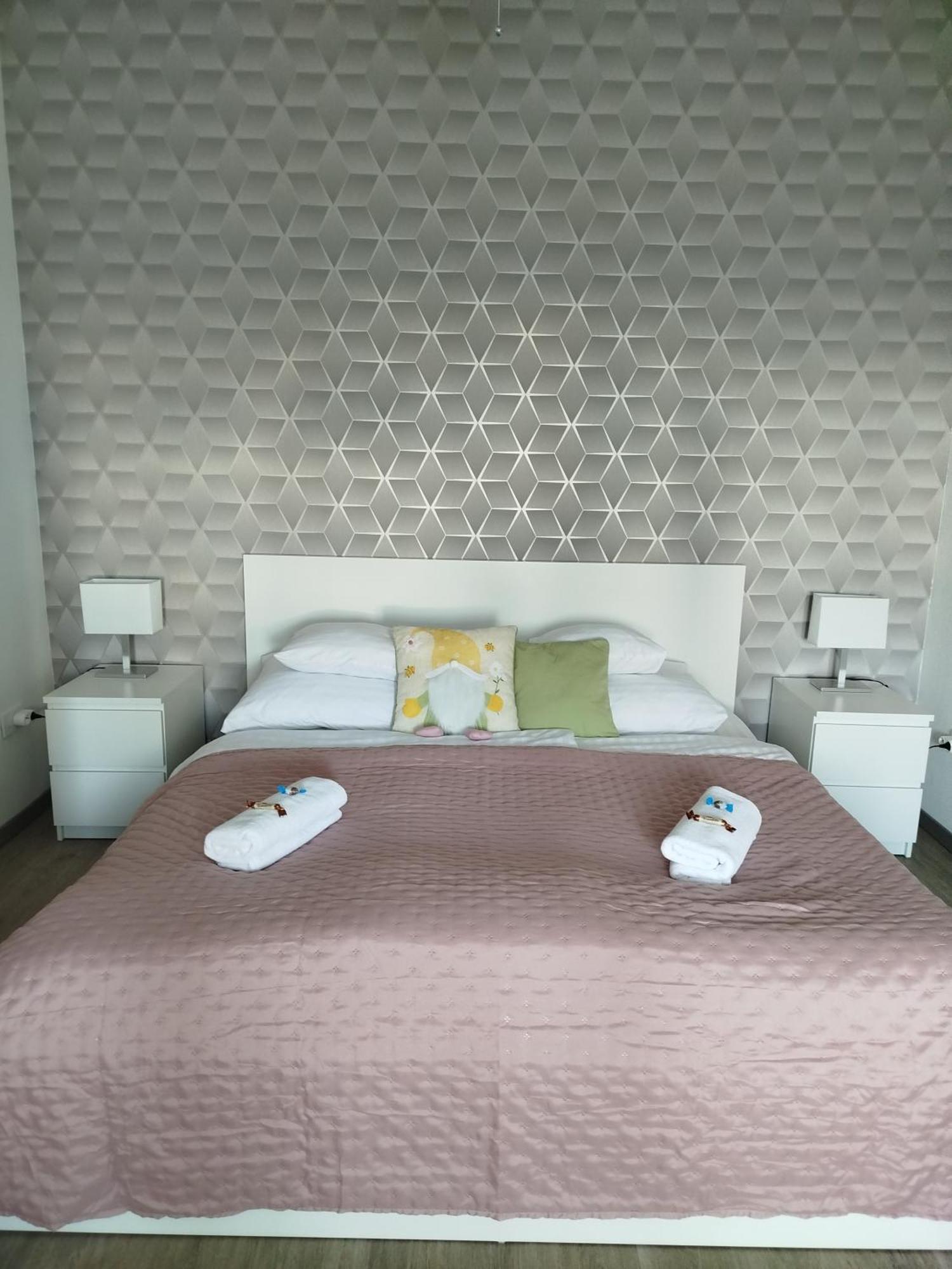 Lady Mabel'S Apartment Near To Arena, Puskas Stadion And City Park, With Guarded Parking Place 부다페스트 외부 사진